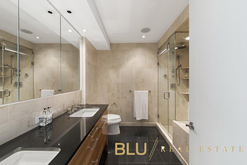 240 Riverside Boulevard, Unit 28BC photo 11