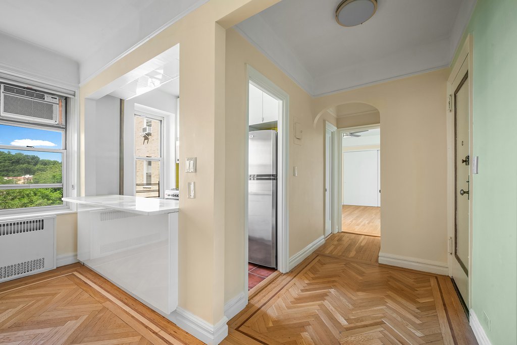 91 Payson Avenue, Unit 5F photo 6