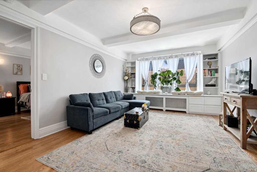 235 West 102nd Street, Unit 7ML