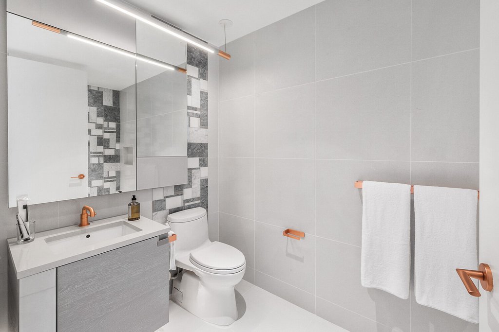 1 City Point, Unit 45C photo 7