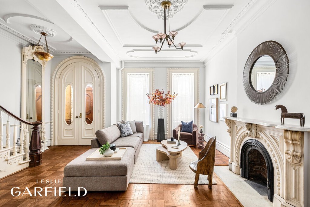 305 East 18th Street – For Sale
