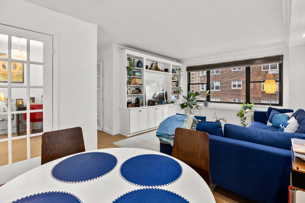175 East 74th Street, Unit 12C photo 2