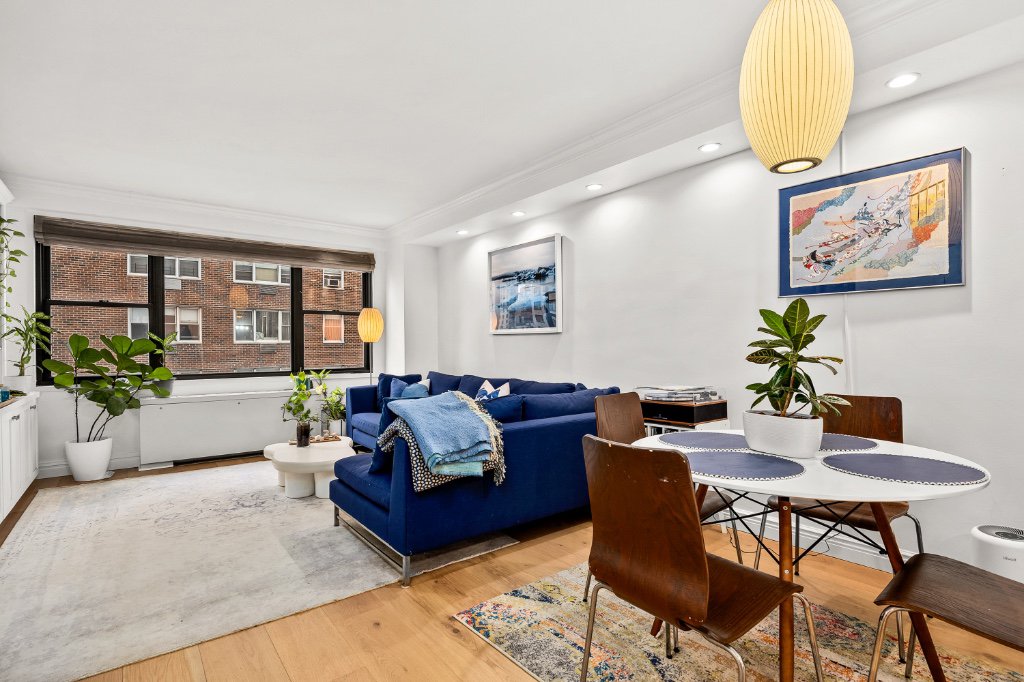 175 East 74th Street, Unit 12C photo 4