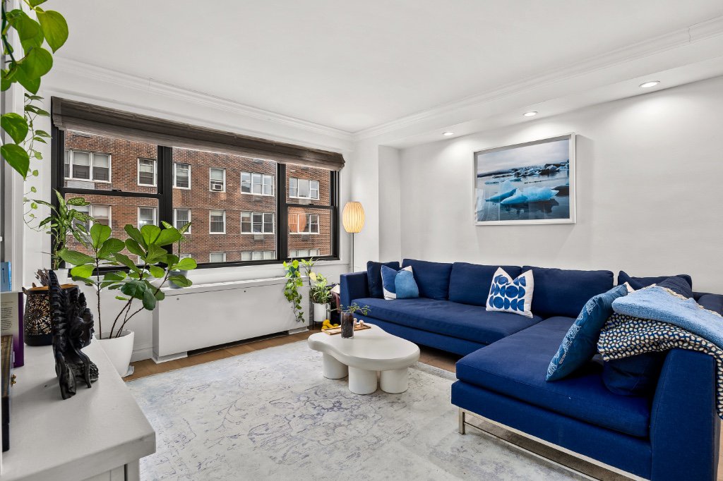 175 East 74th Street, Unit 12C photo 5