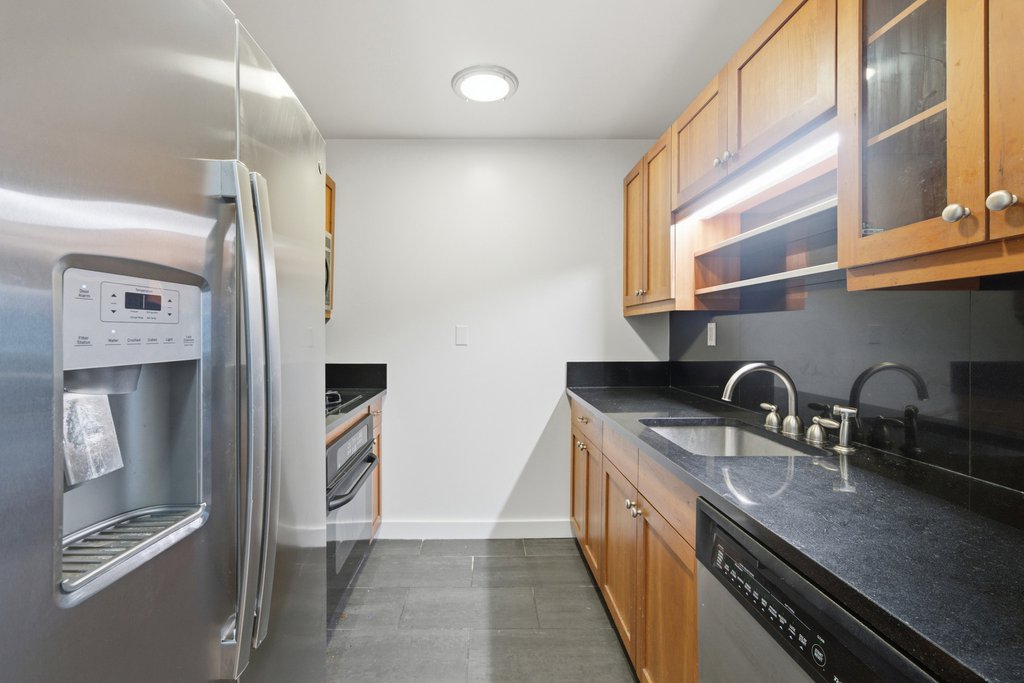425 Fifth Avenue, Unit 23D photo 5