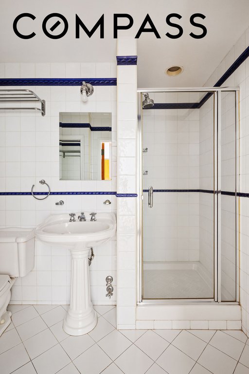115 Fourth Avenue, Unit 4E photo 10