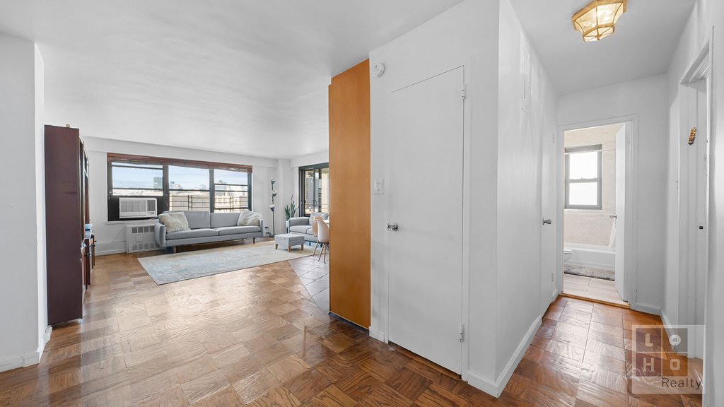 387 Grand Street, Unit K1107 photo 6