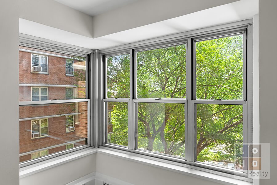 575 Grand Street, Unit 605 photo 7
