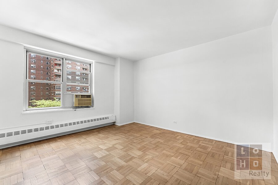 575 Grand Street, Unit 605 photo 10