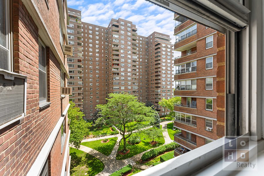 575 Grand Street, Unit 605 photo 19