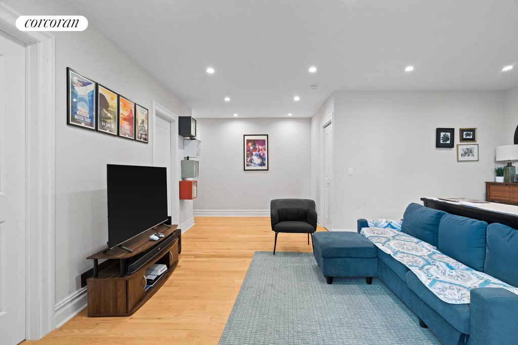 109-20 Queens Boulevard, Unit 5D photo 5