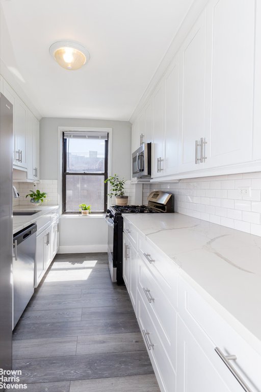 525 West 235th Street, Unit 6C photo 7