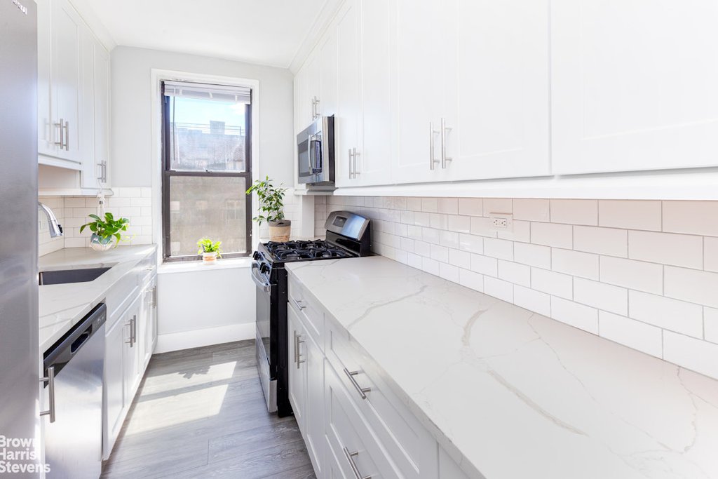 525 West 235th Street, Unit 6C photo 8