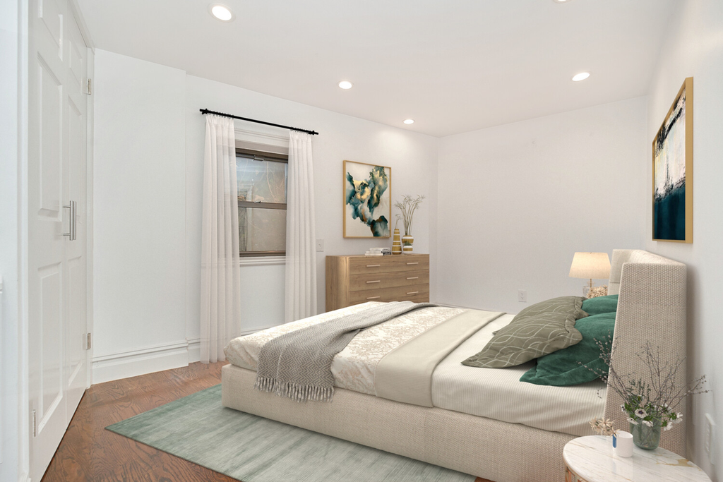226 West 13th Street, Unit 2R