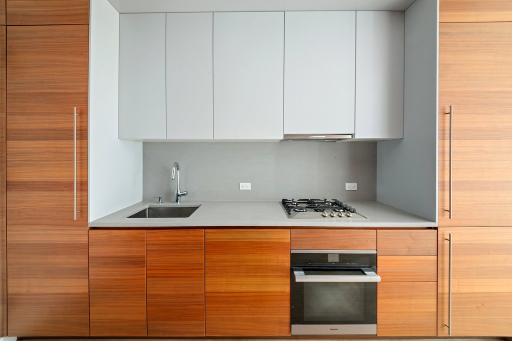 21-21 31st Street, Unit 3H photo 5