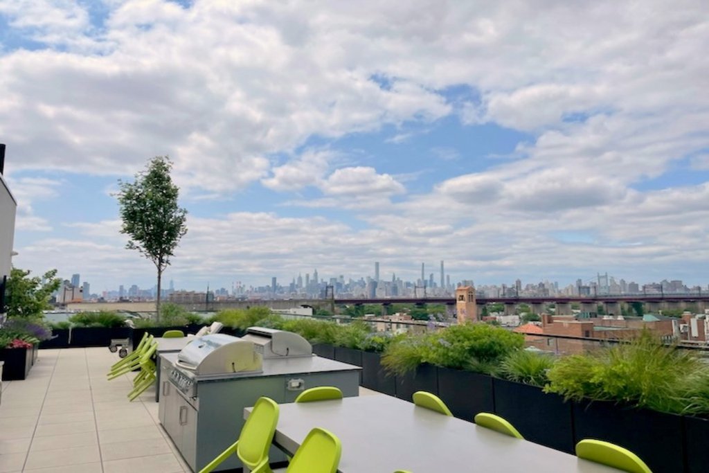 21-21 31st Street, Unit 3H photo 12