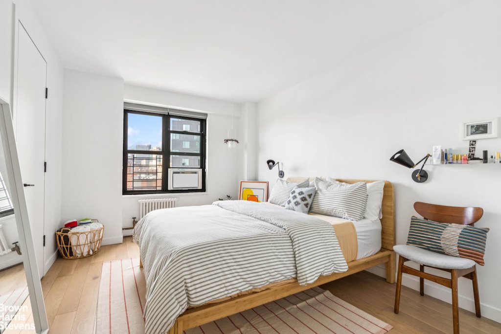 264 East Broadway, Unit C1107 photo 7