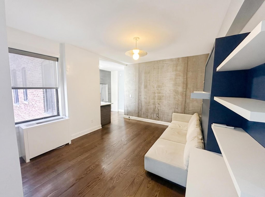 130 West 16th Street, Unit 52 photo 6