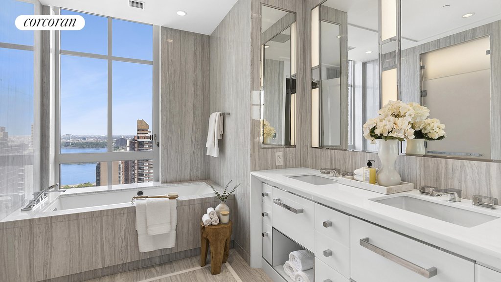 200 East 95th Street, Unit 27A photo 9