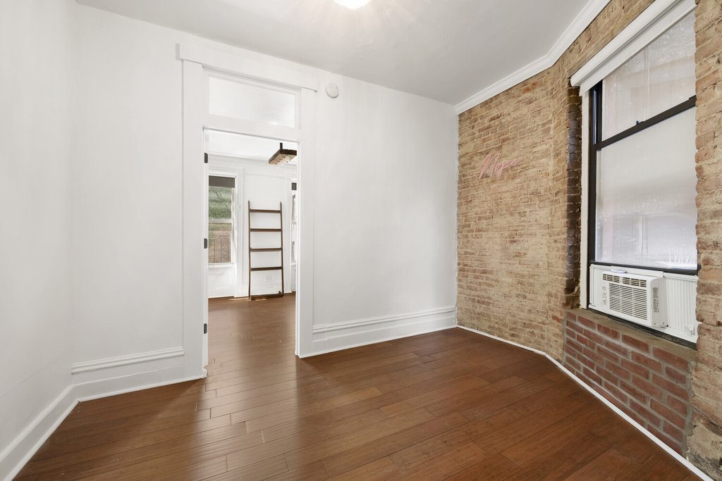 715 Ninth Avenue, Unit 3RN photo 9