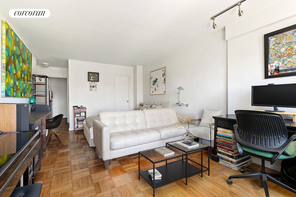 69 West 9th Street, Unit 11A photo 2