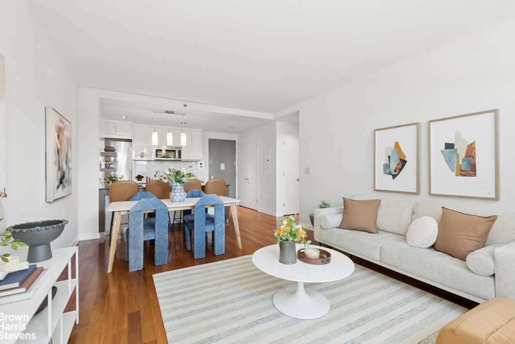 58 Metropolitan Avenue, Unit 2D photo 3