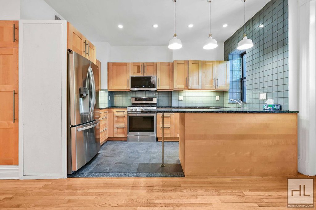 200 Saint Marks Avenue, Unit 1 photo 6