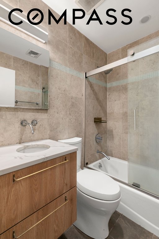 85 Hudson avenue, Unit 4B photo 6