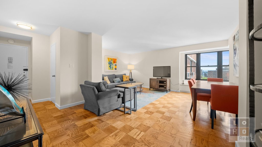 208 East Broadway, Unit J1501 photo 2