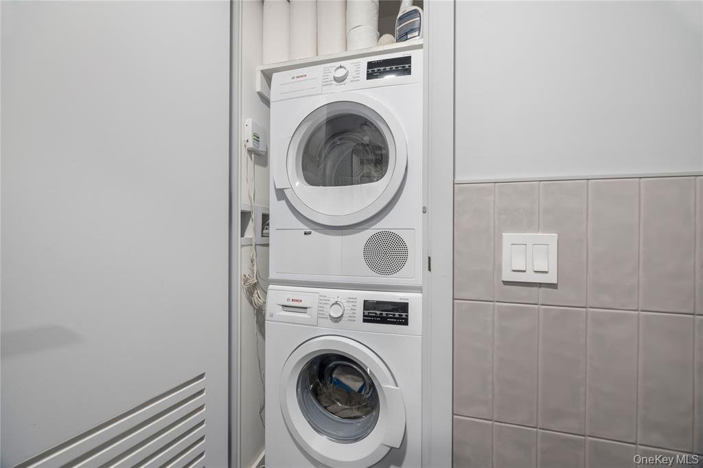 547 West 47th Street, Unit 509 photo 13