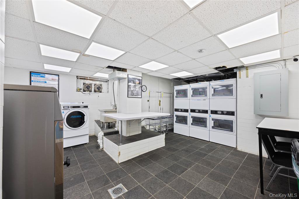 321 East 48th Street, Unit 9D photo 15