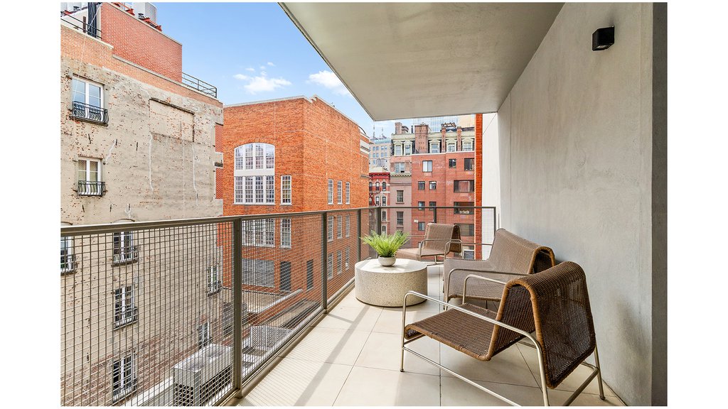 185 Grand Street, Unit 5D photo 3