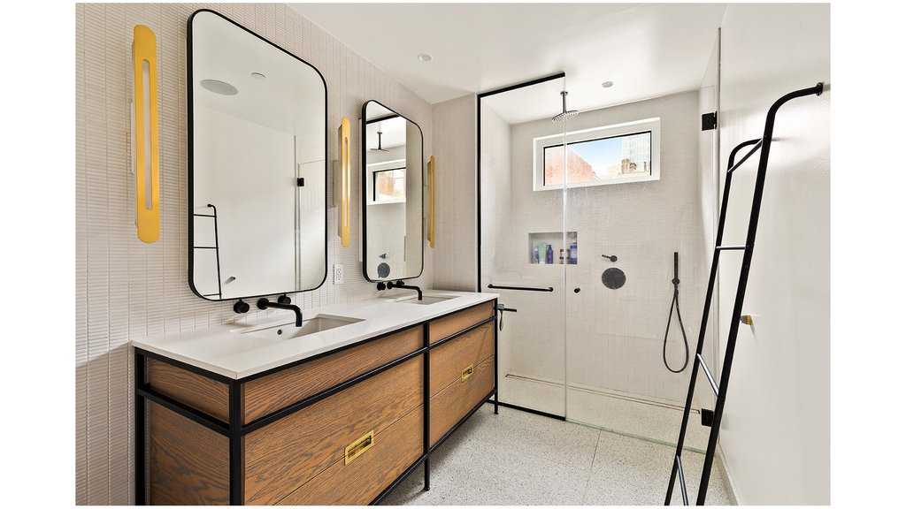 185 Grand Street, Unit 5D photo 6
