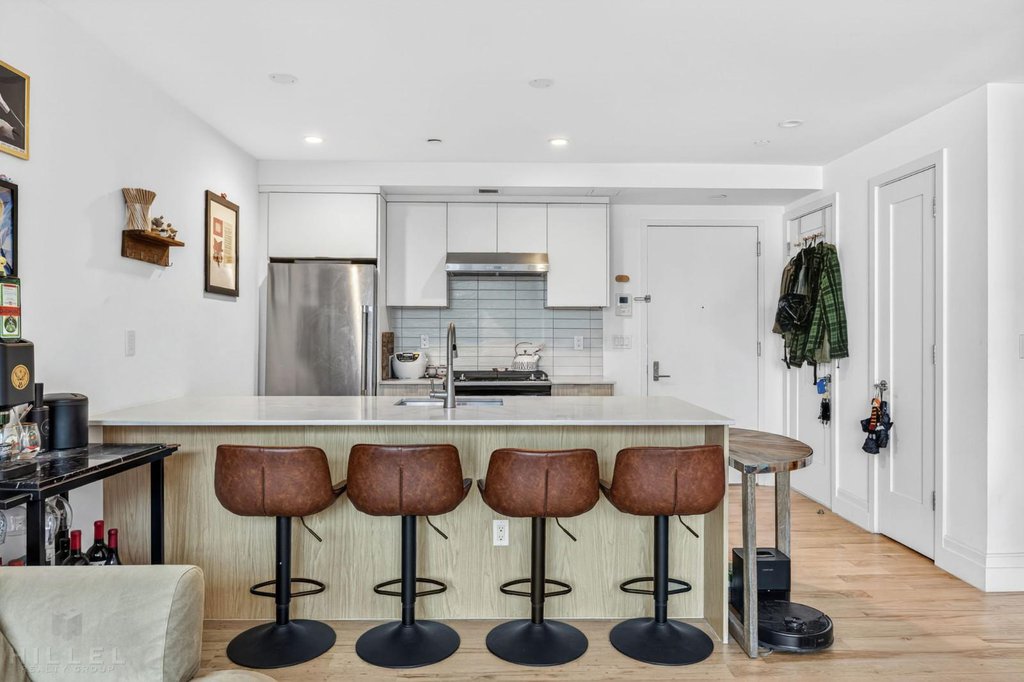 77 Clarkson Avenue, Unit 5B photo 4