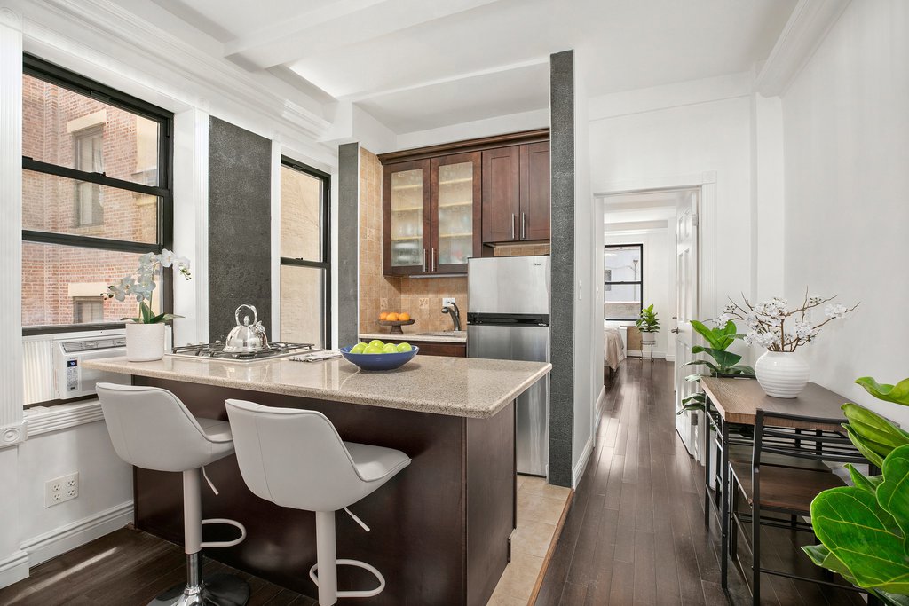116 West 72nd Street, Unit 10D photo 3