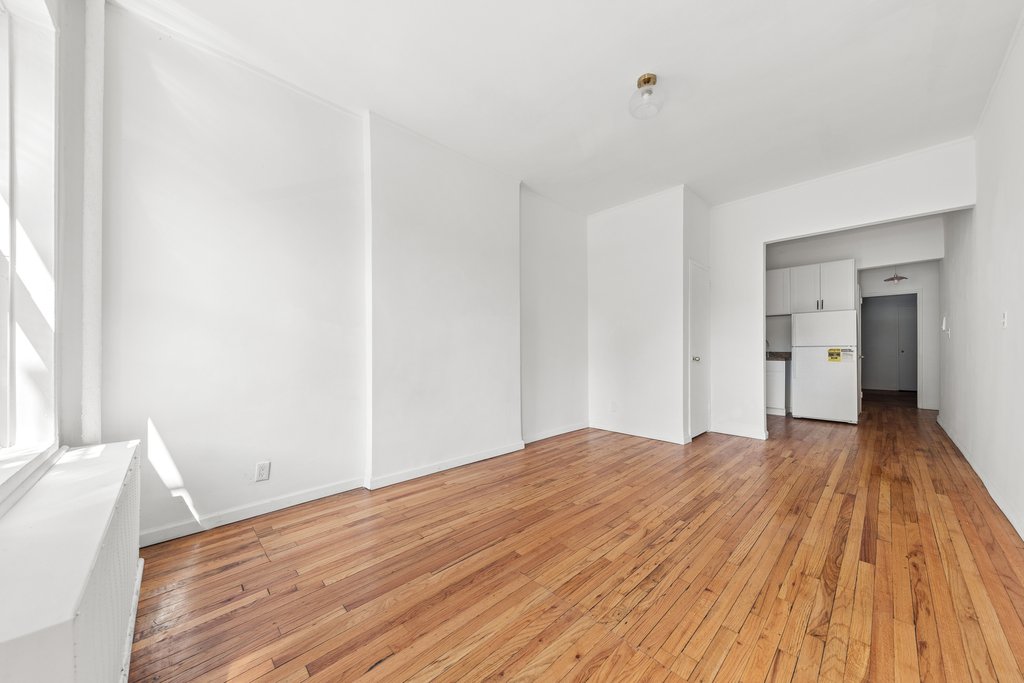 157 West 123rd Street, Unit 2H photo 4