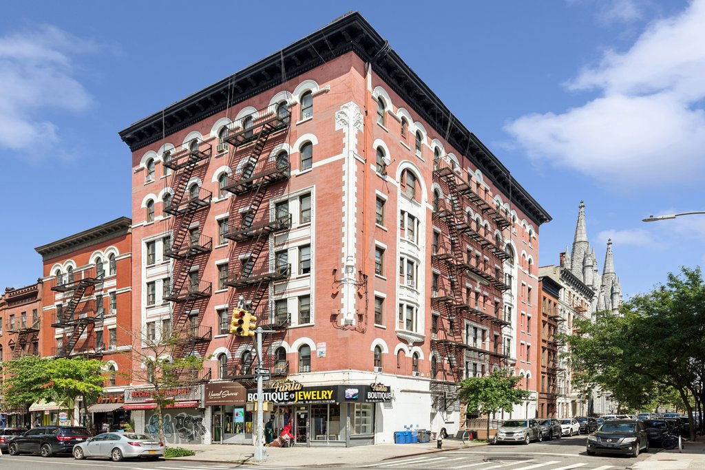 157 West 123rd Street, Unit 2H photo 9