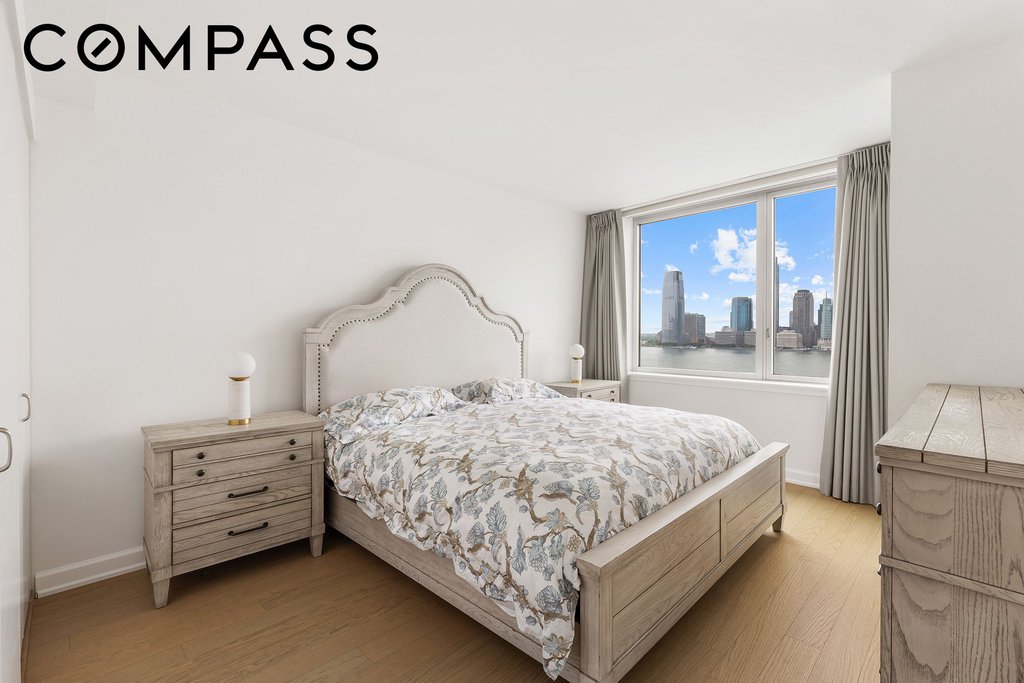 20 River Terrace, Unit 17G photo 6