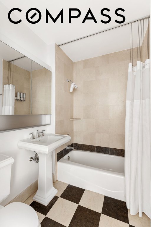 20 River Terrace, Unit 17G photo 8