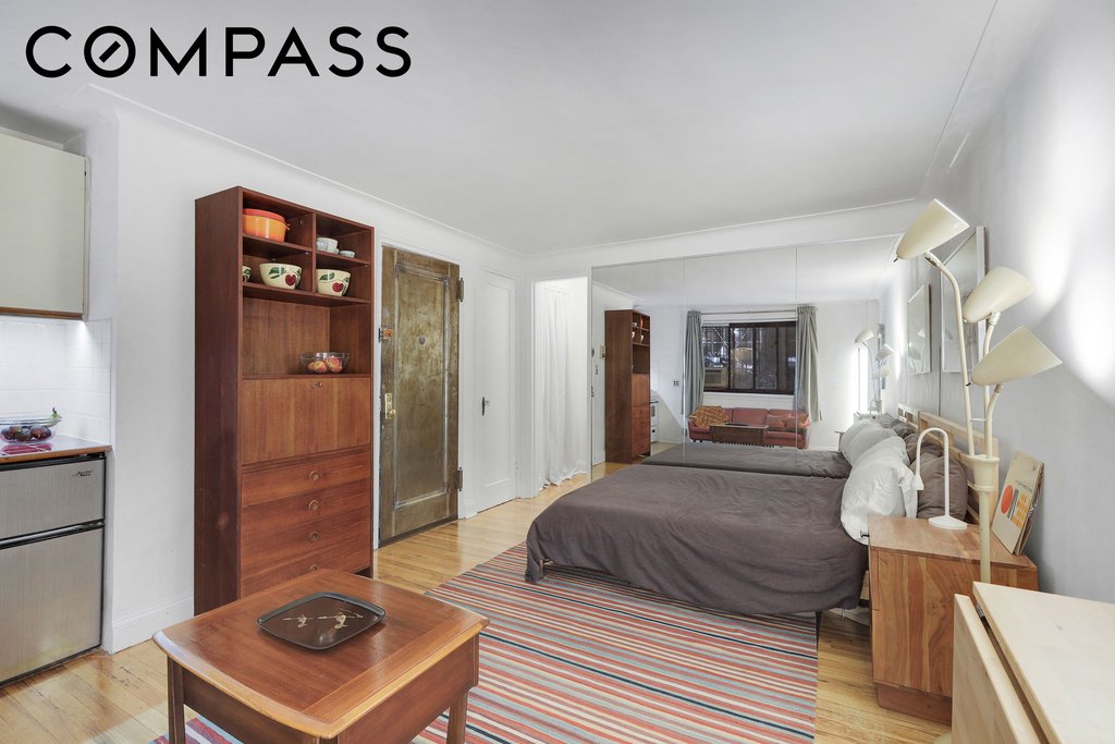 126 East 30th Street, Unit 1A photo 4