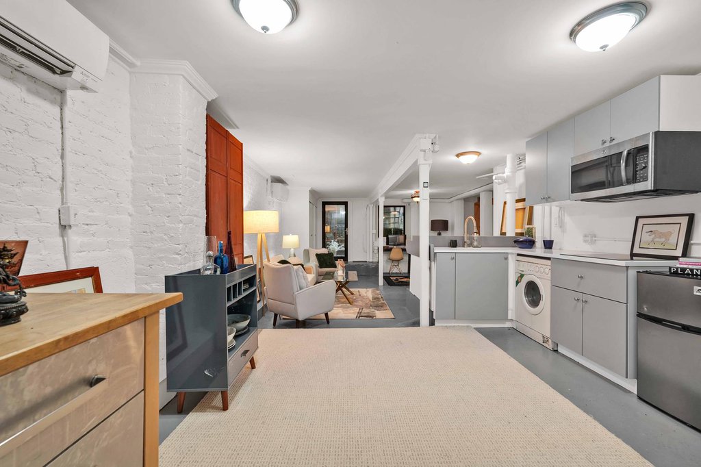 21 Bleecker Street, Unit GW