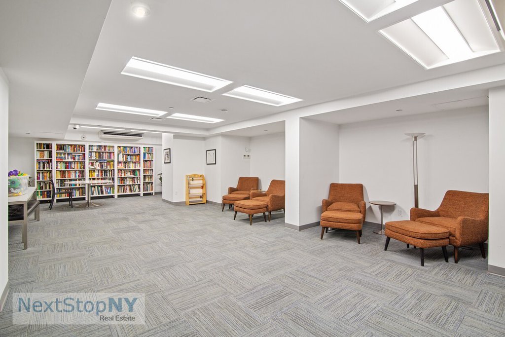 200 East 74th Street, Unit 3G photo 11