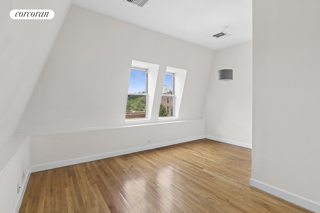 2099 Fifth Avenue – For Sale photo 15