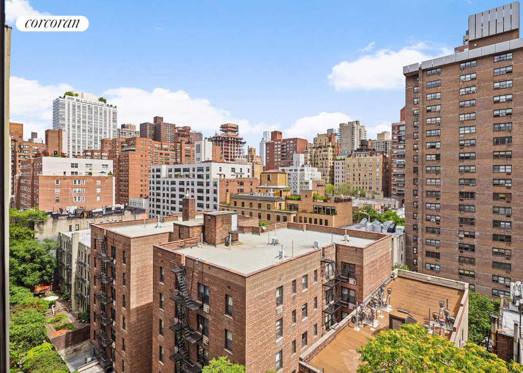 345 East 69th Street, Unit 11A photo 3