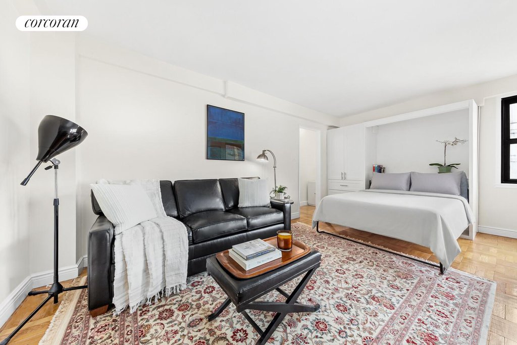 345 East 69th Street, Unit 11A photo 4