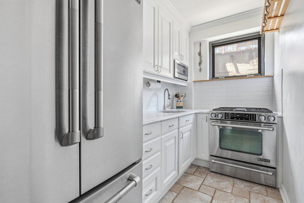 405 East 63rd Street, Unit 6L photo 3