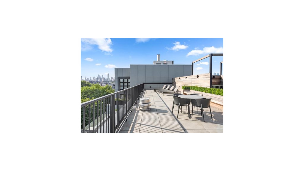860 Lorimer Street, Unit THA photo 12