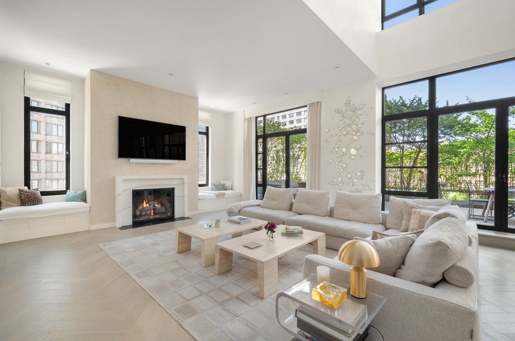 43 West 64th Street, Unit PH10B