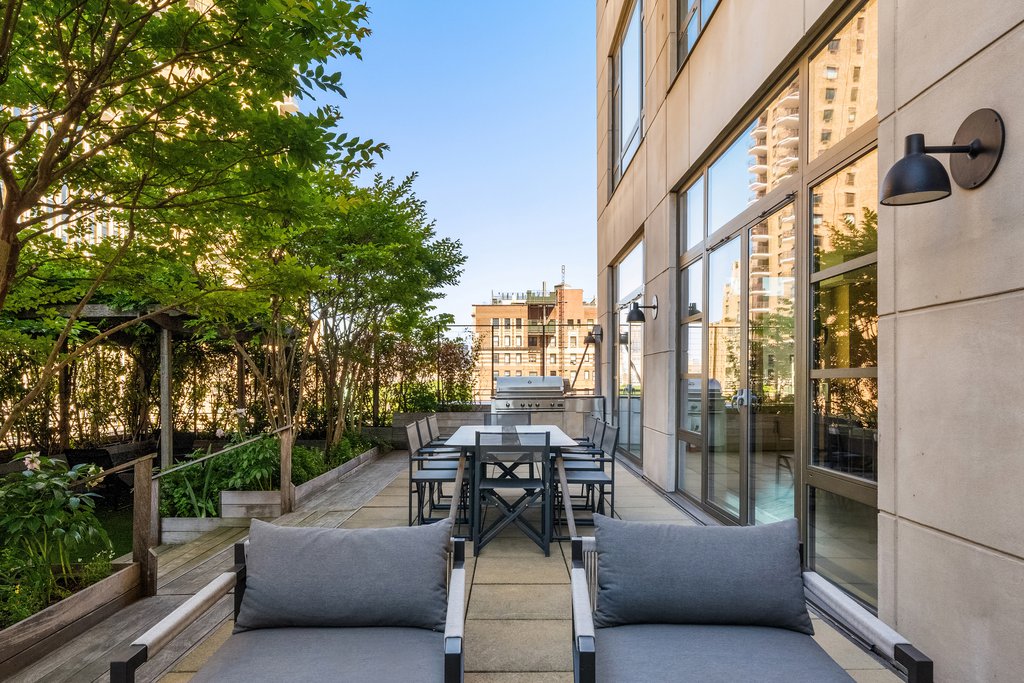 43 West 64th Street, Unit PH10B photo 14