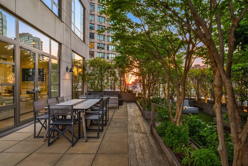 43 West 64th Street, Unit PH10B photo 20
